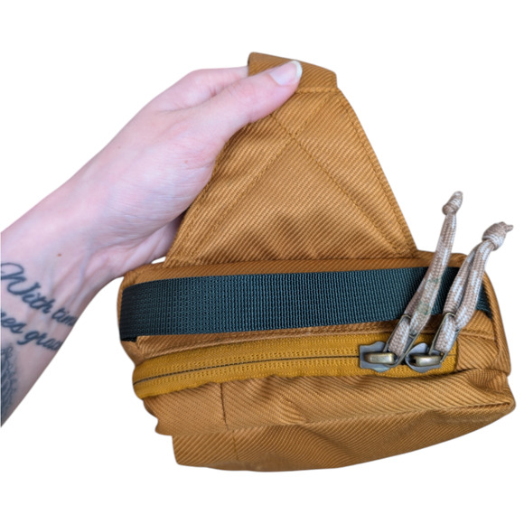 The North Face Field Bag Crossbody Timber Tan Canvas Kelp Green RARE OG Style - Picture 4 of 12